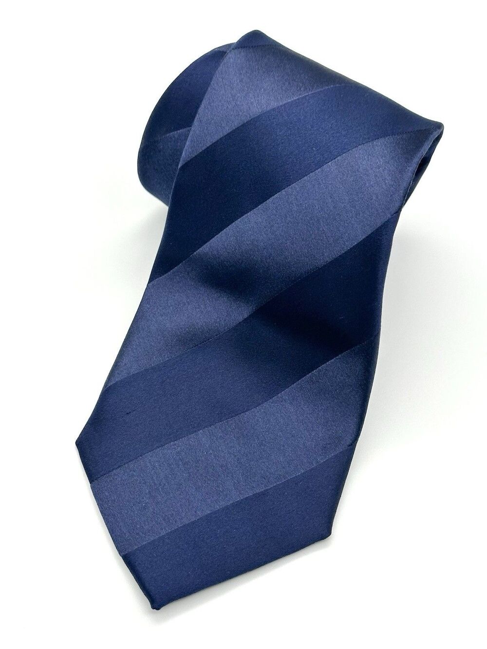 Donald J. Trump Signature Collection Blue Striped 100% Silk Men's Neck Tie